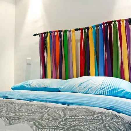 Nest 11 *